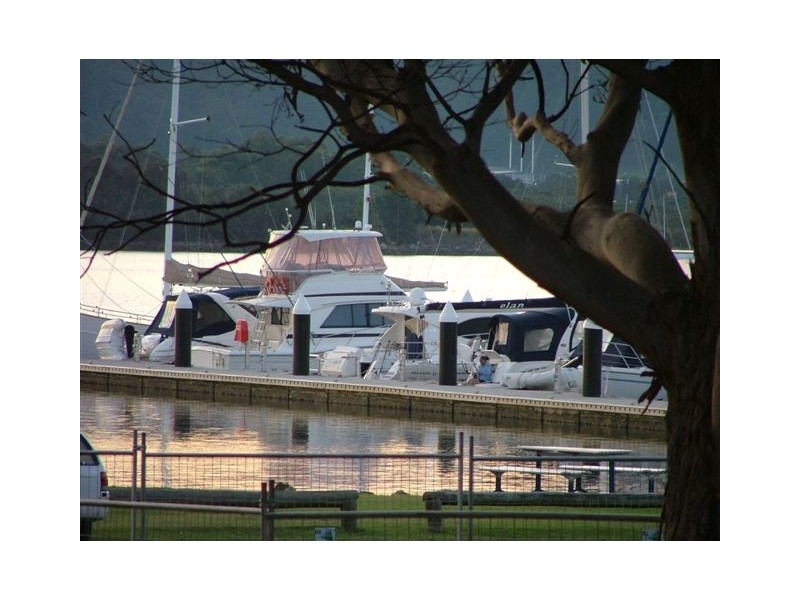 Point Frederick NSW 2250
