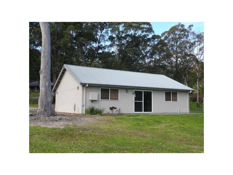 9 Reservoir Road, Ourimbah NSW 2258