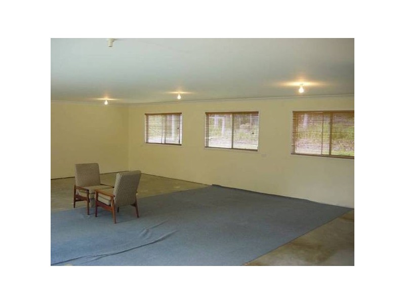 9 Reservoir Road, Ourimbah NSW 2258