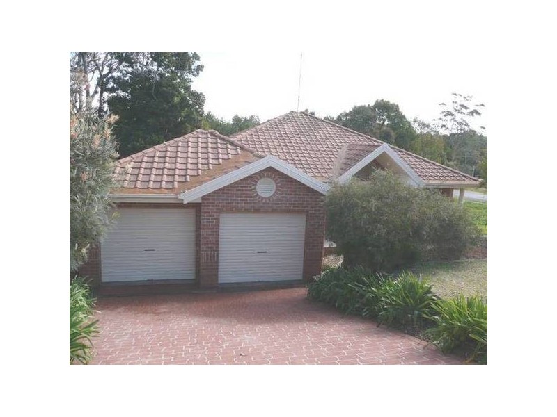 4 Janine Close, Lisarow NSW 2250
