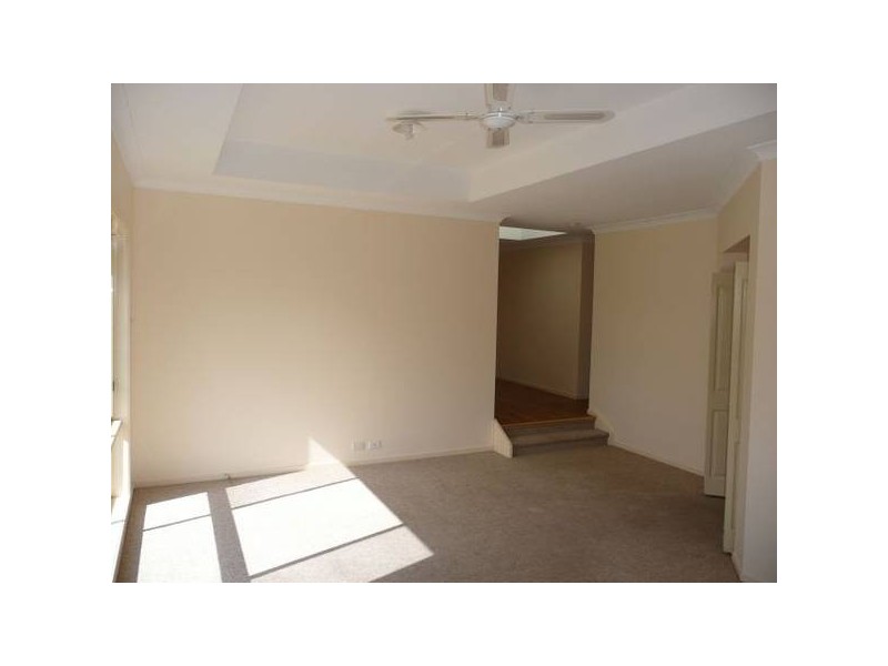 4 Janine Close, Lisarow NSW 2250