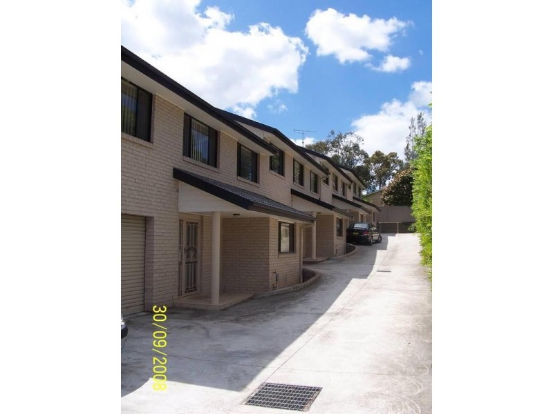 2/113 Hills Street, North Gosford NSW 2250