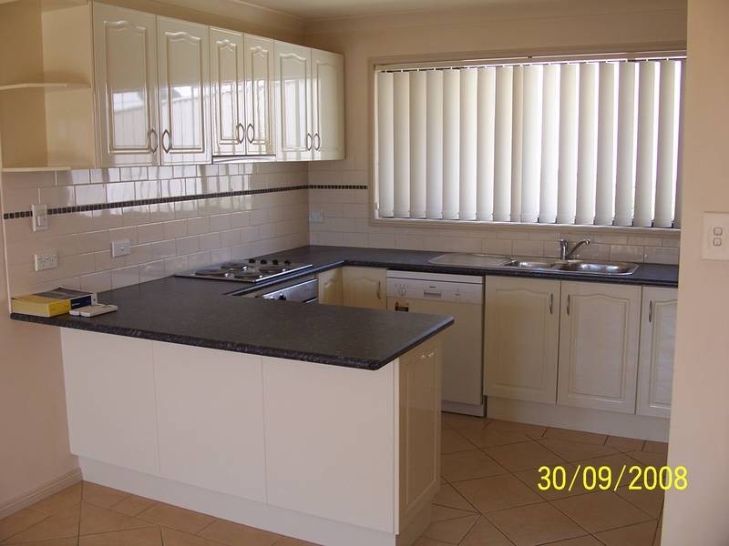 2/113 Hills Street, North Gosford NSW 2250