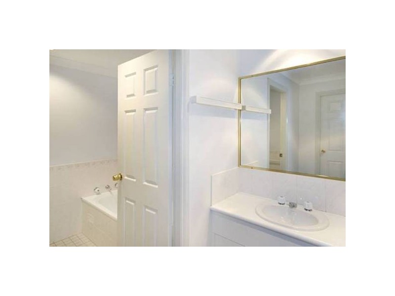 1/10 Jackson Street, Kariong NSW 2250