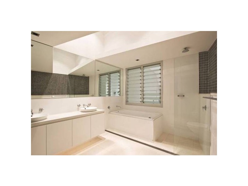 1/22-26 Barnhill Road, Terrigal NSW 2260