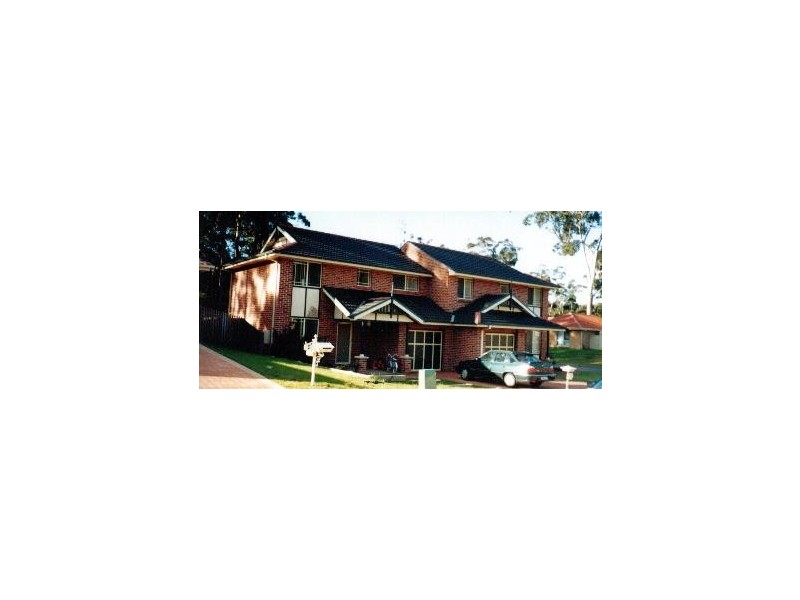2/2 Blue Wren Close, Green Point NSW 2251