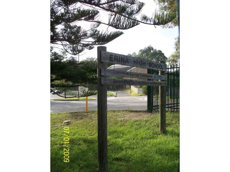 2/2 Blue Wren Close, Green Point NSW 2251