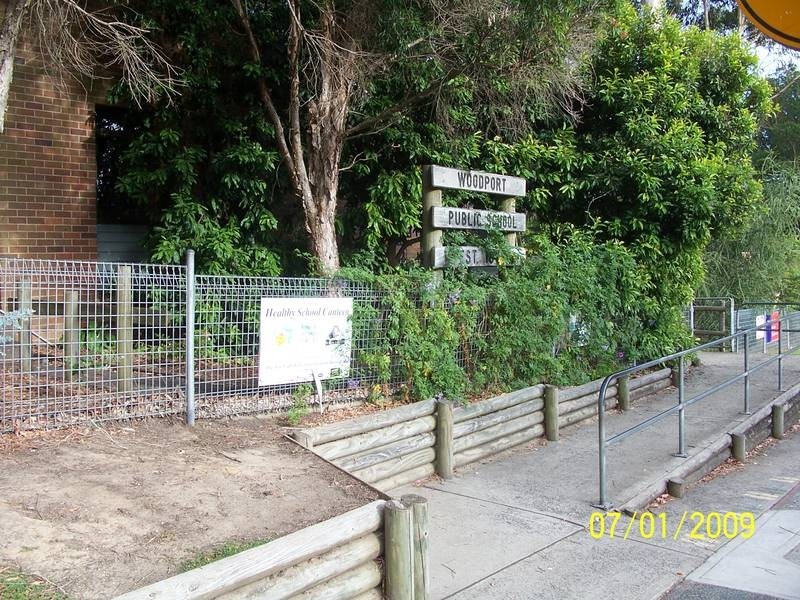 2/2 Blue Wren Close, Green Point NSW 2251