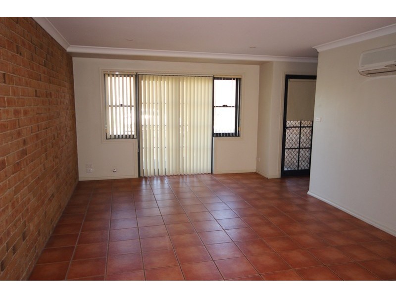1/1 Glebe Avenue, Goulburn NSW 2580