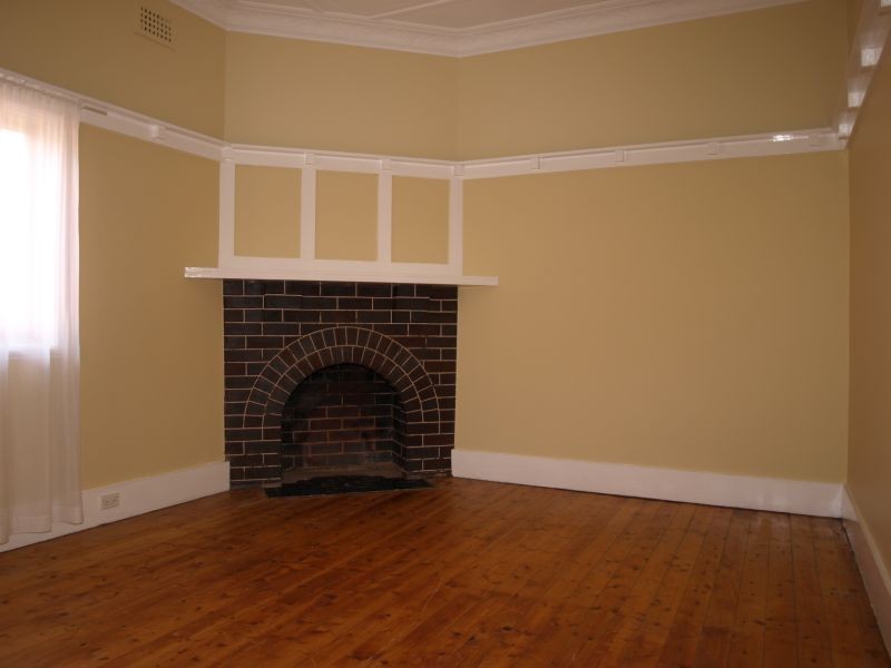 32 Cowper Street, Goulburn NSW 2580