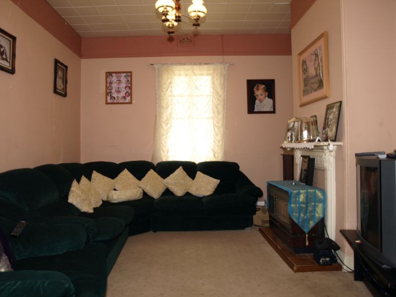 6 Glebe Street, Goulburn NSW 2580