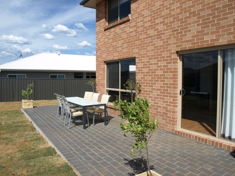 7 Benjamin Place, Goulburn NSW 2580