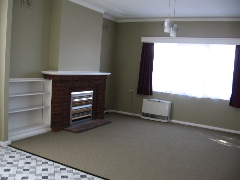 18 Llewellyn Avenue, Goulburn NSW 2580