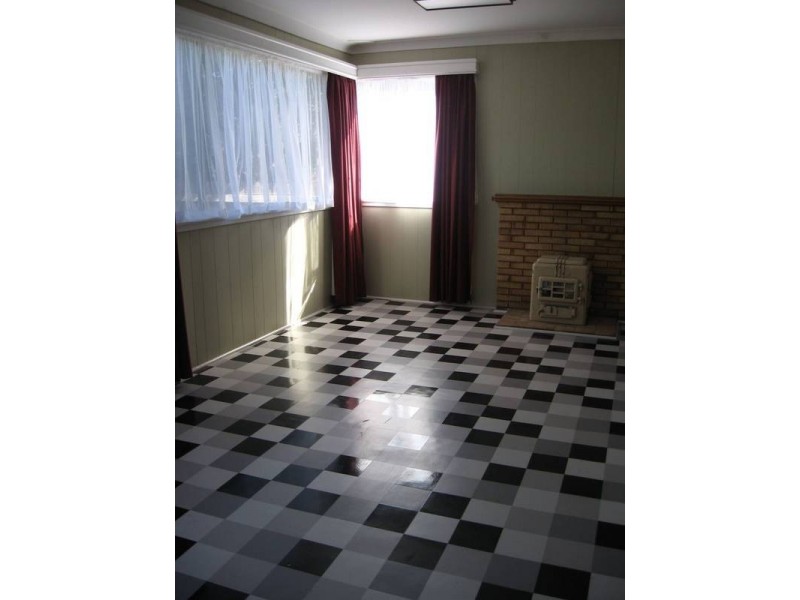 18 Llewellyn Avenue, Goulburn NSW 2580