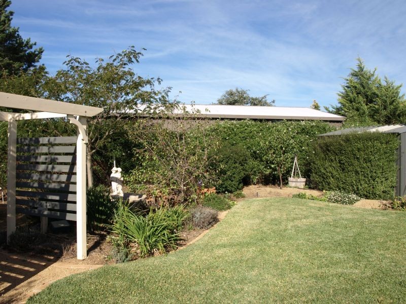 108 Green Valley Road, Goulburn NSW 2580