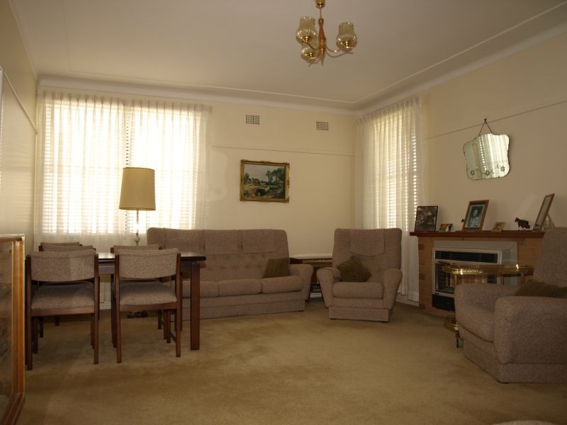 73 Finlay Road, Goulburn NSW 2580