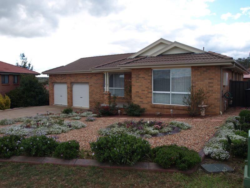 10 Samuel Place, Goulburn NSW 2580