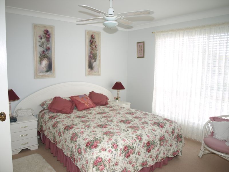 10 Samuel Place, Goulburn NSW 2580