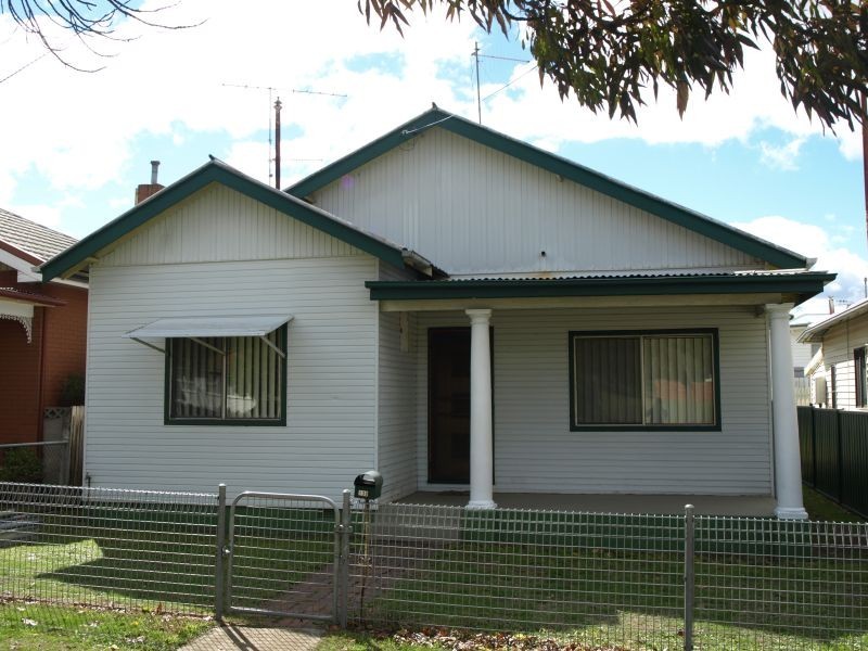 139 Clinton Street, Goulburn NSW 2580