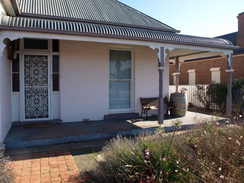 64 Cowper Street, Goulburn NSW 2580