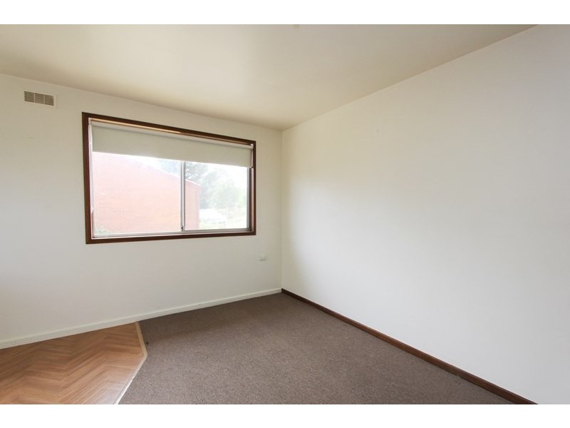 36 Yarrowlow Street, Goulburn NSW 2580