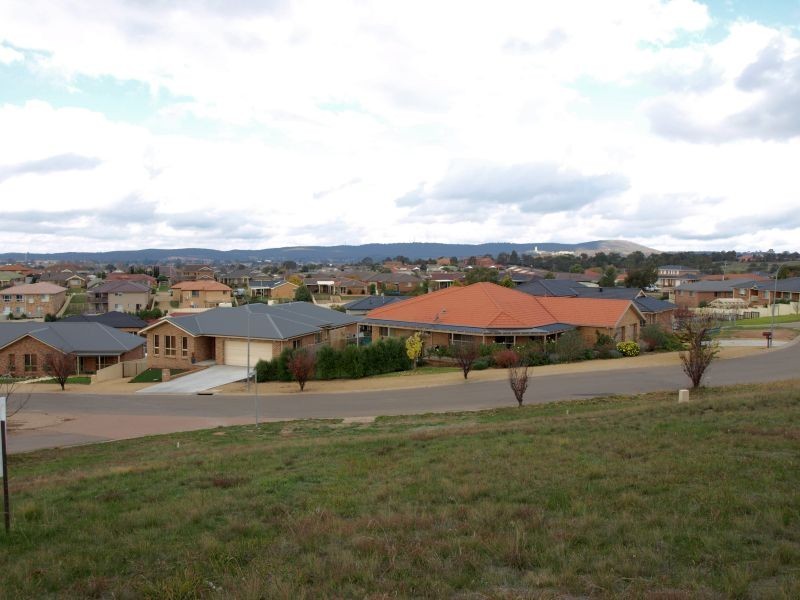 2 Thomas Place, Goulburn NSW 2580