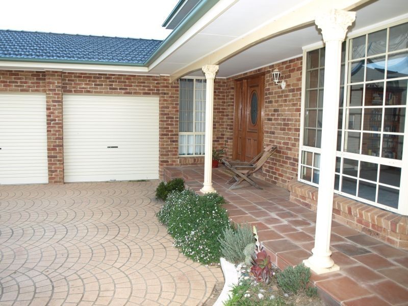 2 Hinchcliffe Close, Goulburn NSW 2580