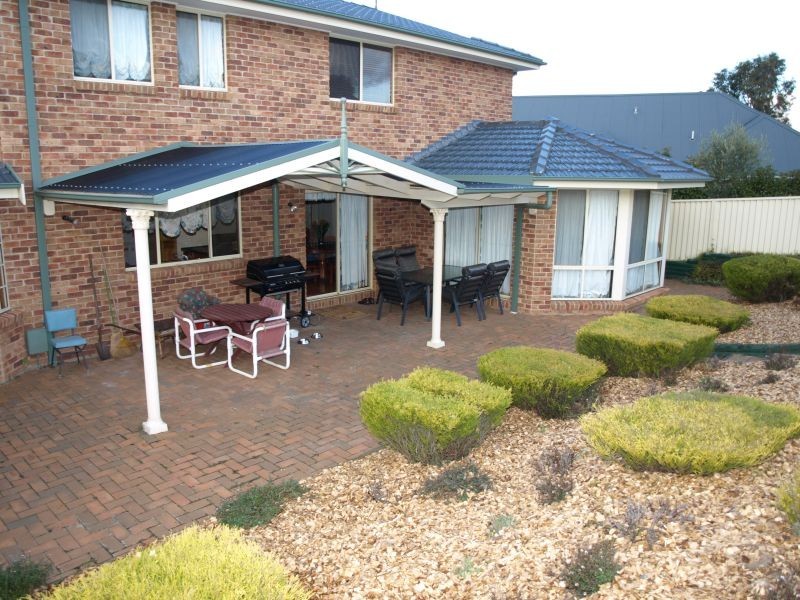 2 Hinchcliffe Close, Goulburn NSW 2580