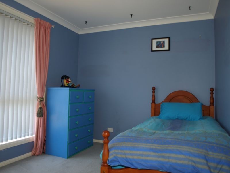 3 Samuel Place, Goulburn NSW 2580