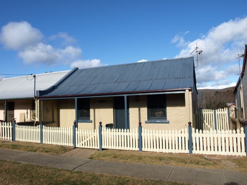 21 Reynolds Street, Goulburn NSW 2580