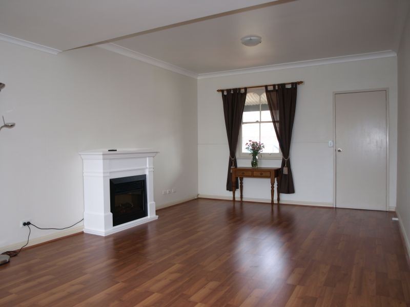 21 Reynolds Street, Goulburn NSW 2580