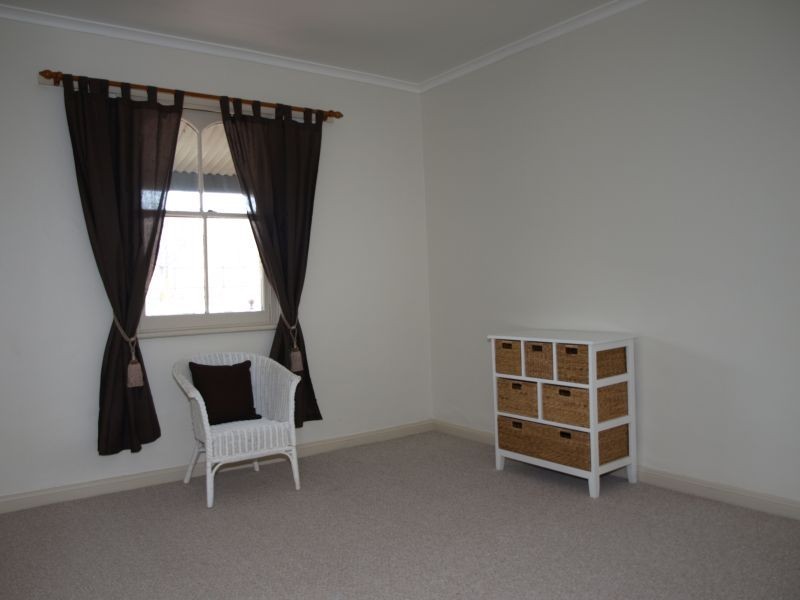 21 Reynolds Street, Goulburn NSW 2580