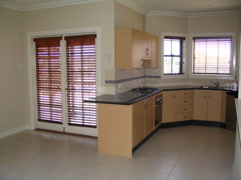 2/105 Cowper Street, Goulburn NSW 2580