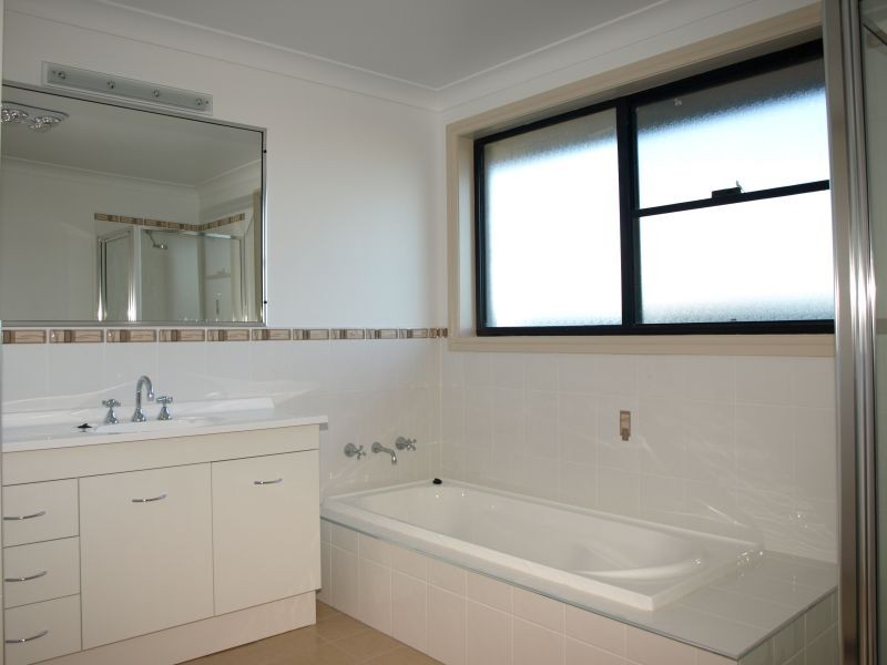 13 St Aubyn Road, Goulburn NSW 2580
