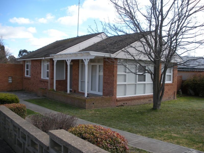 42 Albert Street, Goulburn NSW 2580