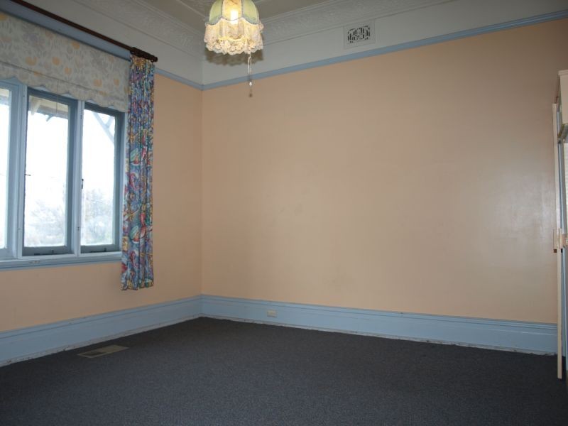 90 Bourke Street, Goulburn NSW 2580