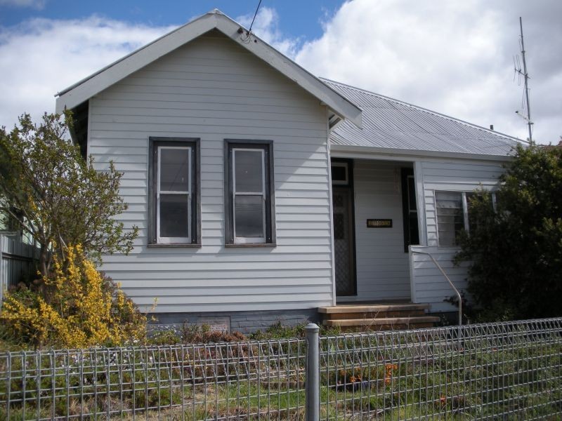 42 Lansdowne Street, Goulburn NSW 2580