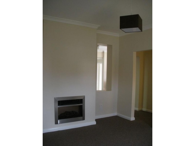 42 Lansdowne Street, Goulburn NSW 2580