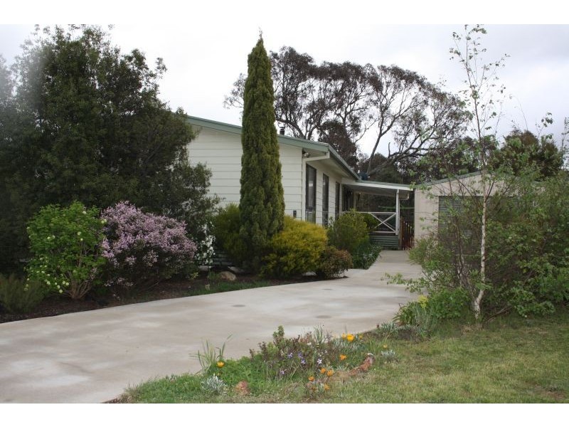 9 Benlin Court, Goulburn NSW 2580