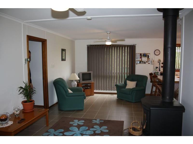 9 Benlin Court, Goulburn NSW 2580