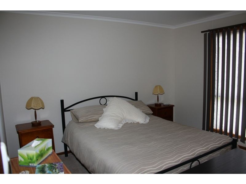 9 Benlin Court, Goulburn NSW 2580