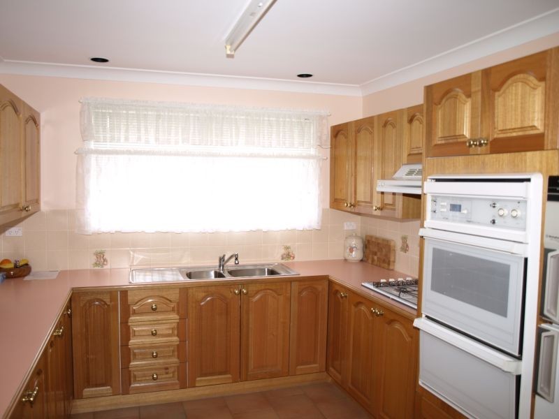 16 Wran Street, Goulburn NSW 2580