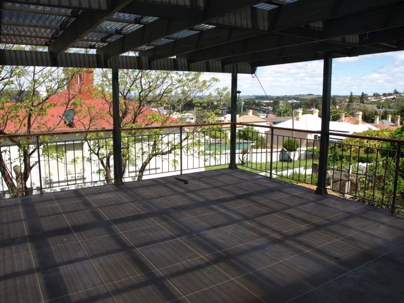 2 Barlow Place, Goulburn NSW 2580