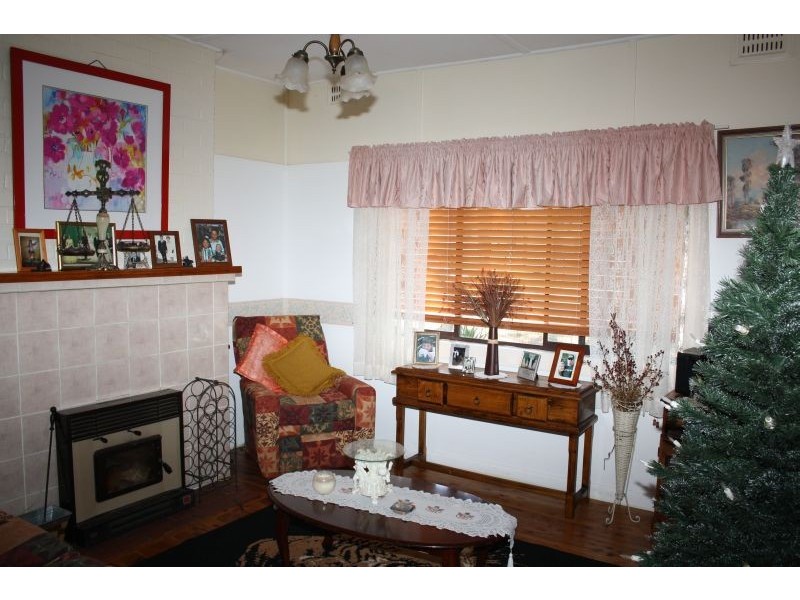 2 Adam Street, Goulburn NSW 2580