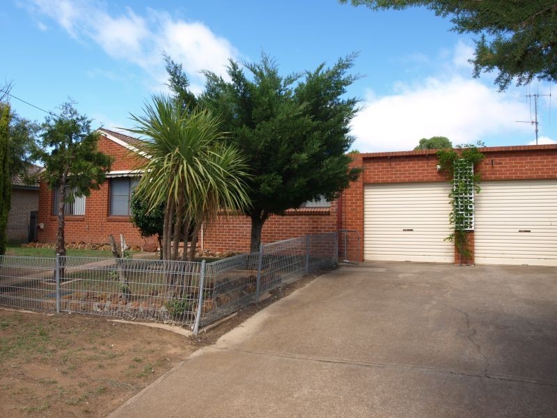 12 Grant Parade, Goulburn NSW 2580