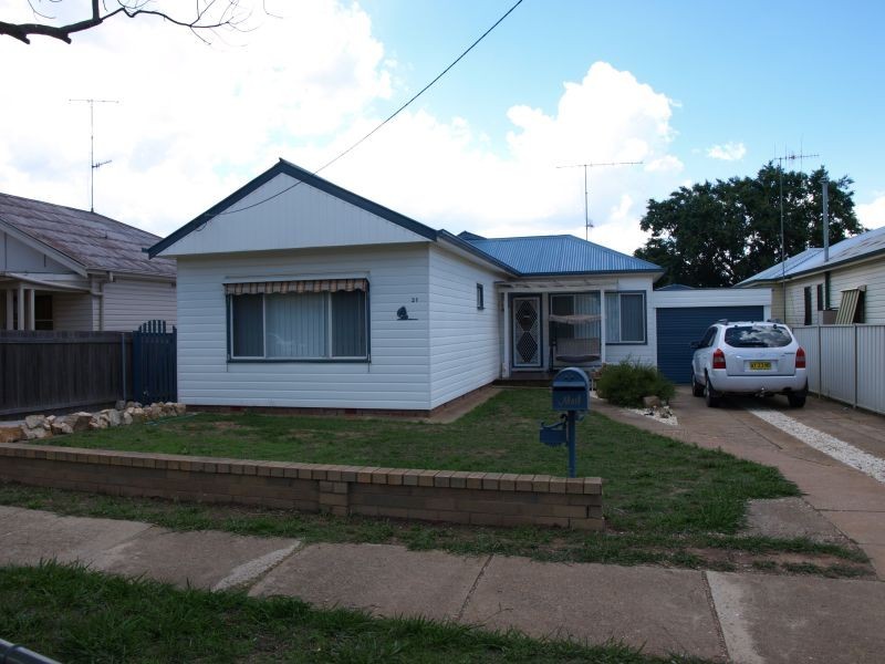 21 Ruby Street, Goulburn NSW 2580