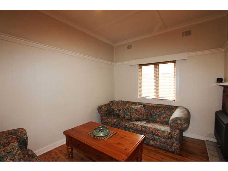 10 Bellevue Street, Goulburn NSW 2580