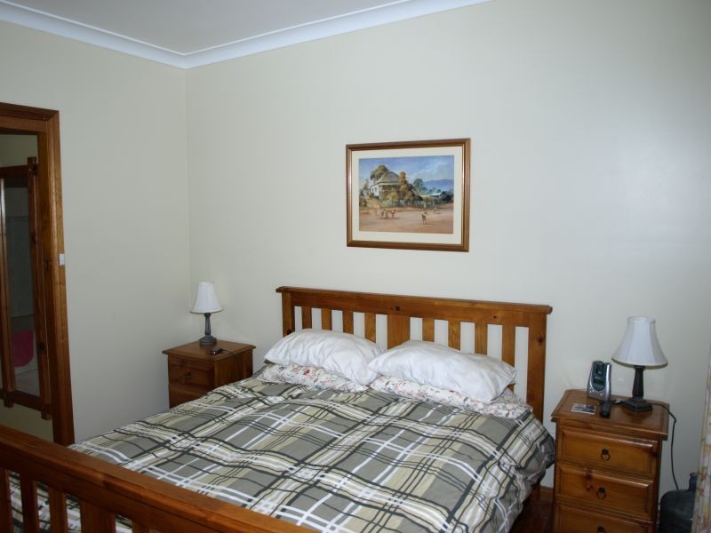 16 Neville Street, Goulburn NSW 2580