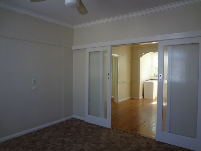 76 Sloane Street, Goulburn NSW 2580