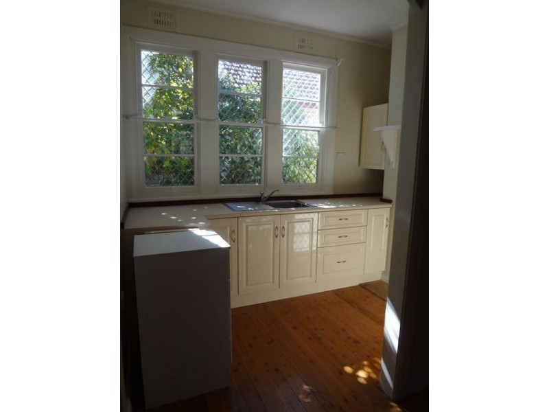 76 Sloane Street, Goulburn NSW 2580